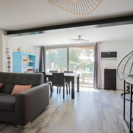 Rez De 80 M2 Avec Piscine/jardin