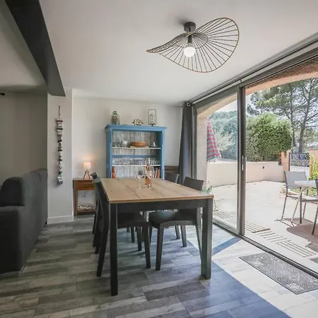 公寓 Rez De 80 M2 Avec Piscine/jardin Fréjus